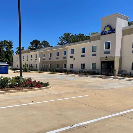 Days Inn By Wyndham Zachary La Екстер'єр фото