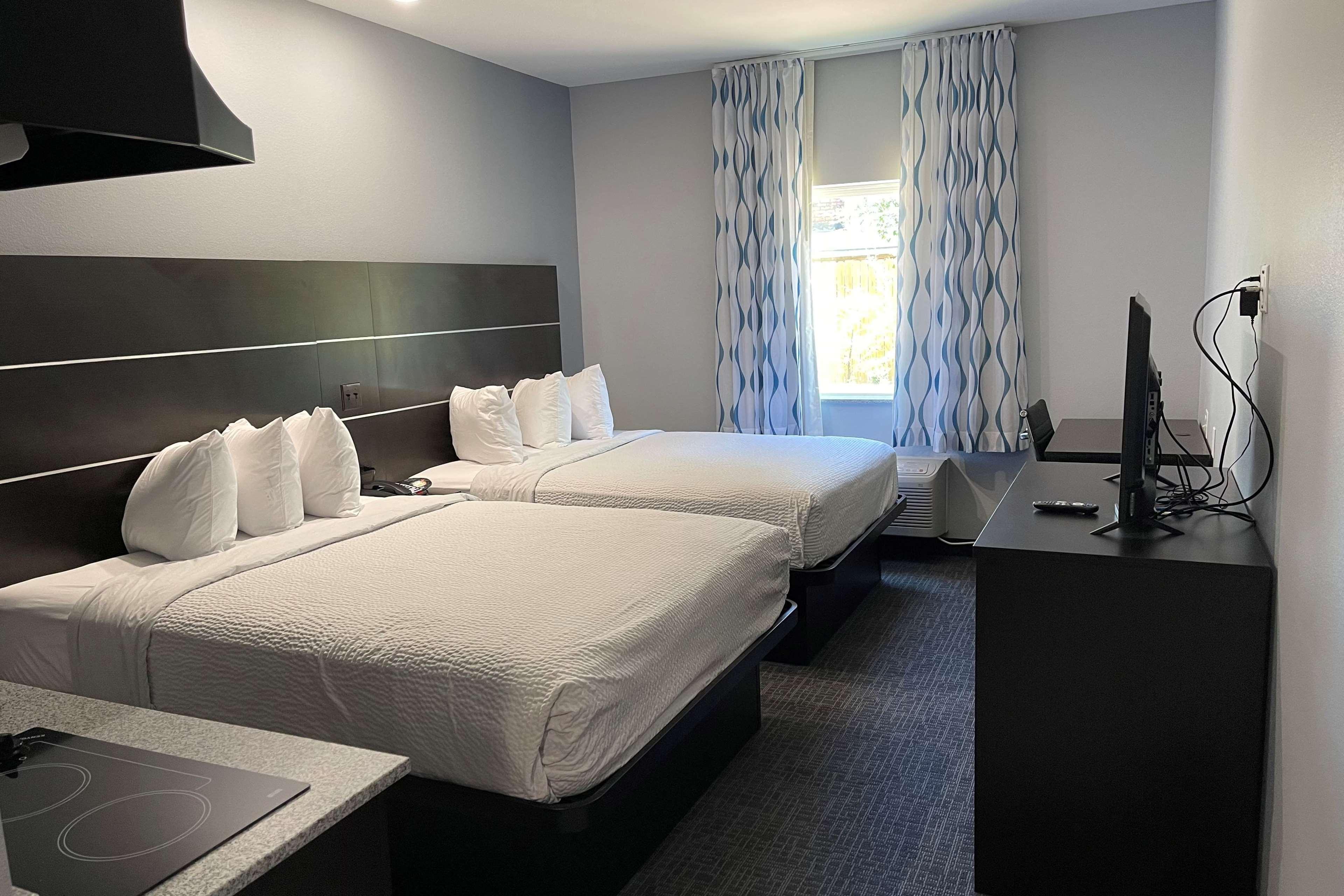 Days Inn By Wyndham Zachary La Екстер'єр фото